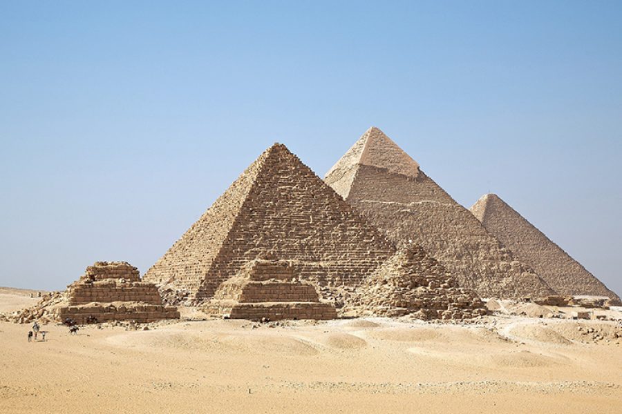 A Cairo Pyramids and Egyptian Museum Tour from Sharm by Airplane